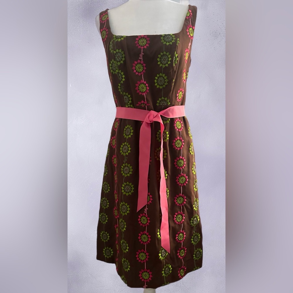 NWT, RARE Lilly Pulitzer Vintage "Blair" embroidered dress size 6,sleeveless